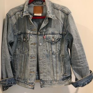 Levi’s faded jean jacket